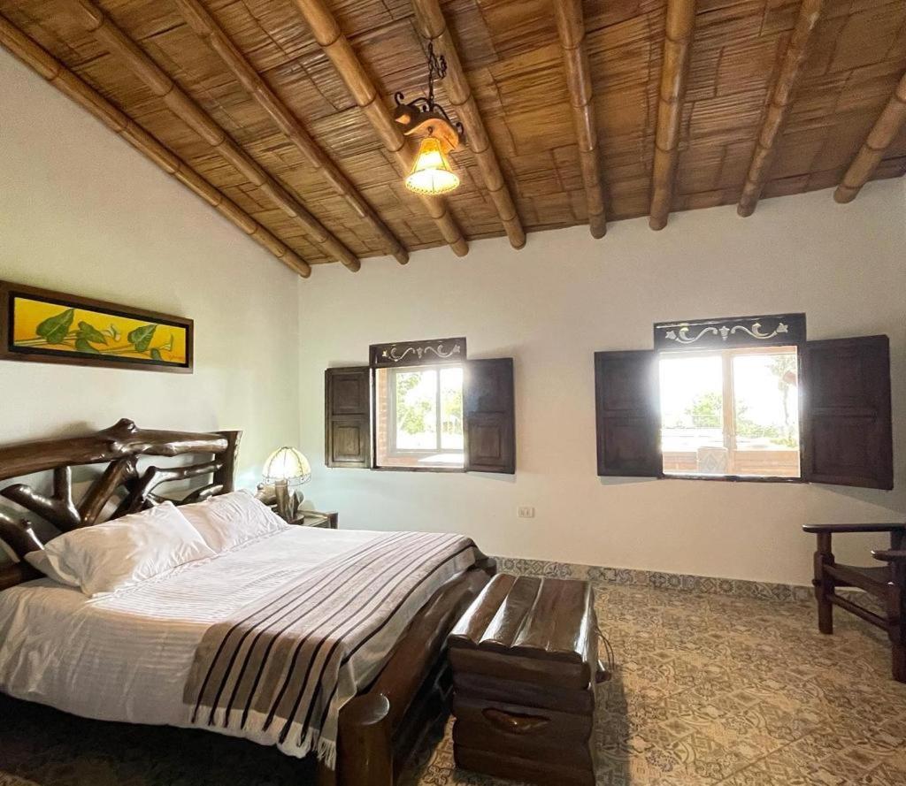 Hotel Bosques Del Saman Alcala 킴바야 외부 사진