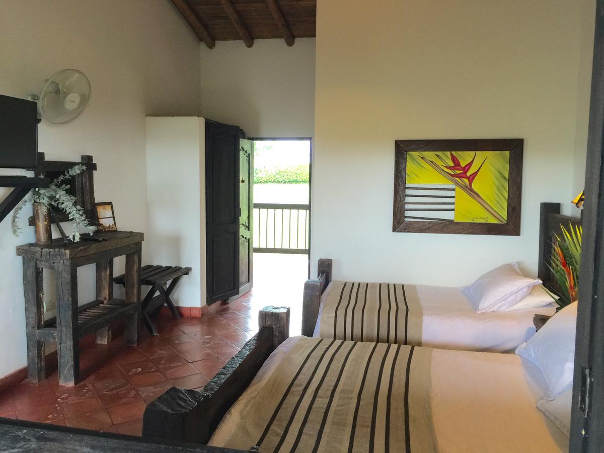 Hotel Bosques Del Saman Alcala 킴바야 외부 사진