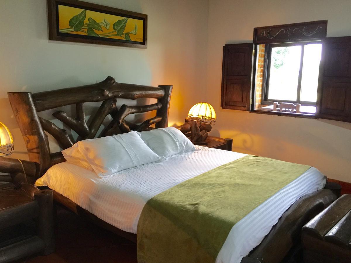 Hotel Bosques Del Saman Alcala 킴바야 외부 사진