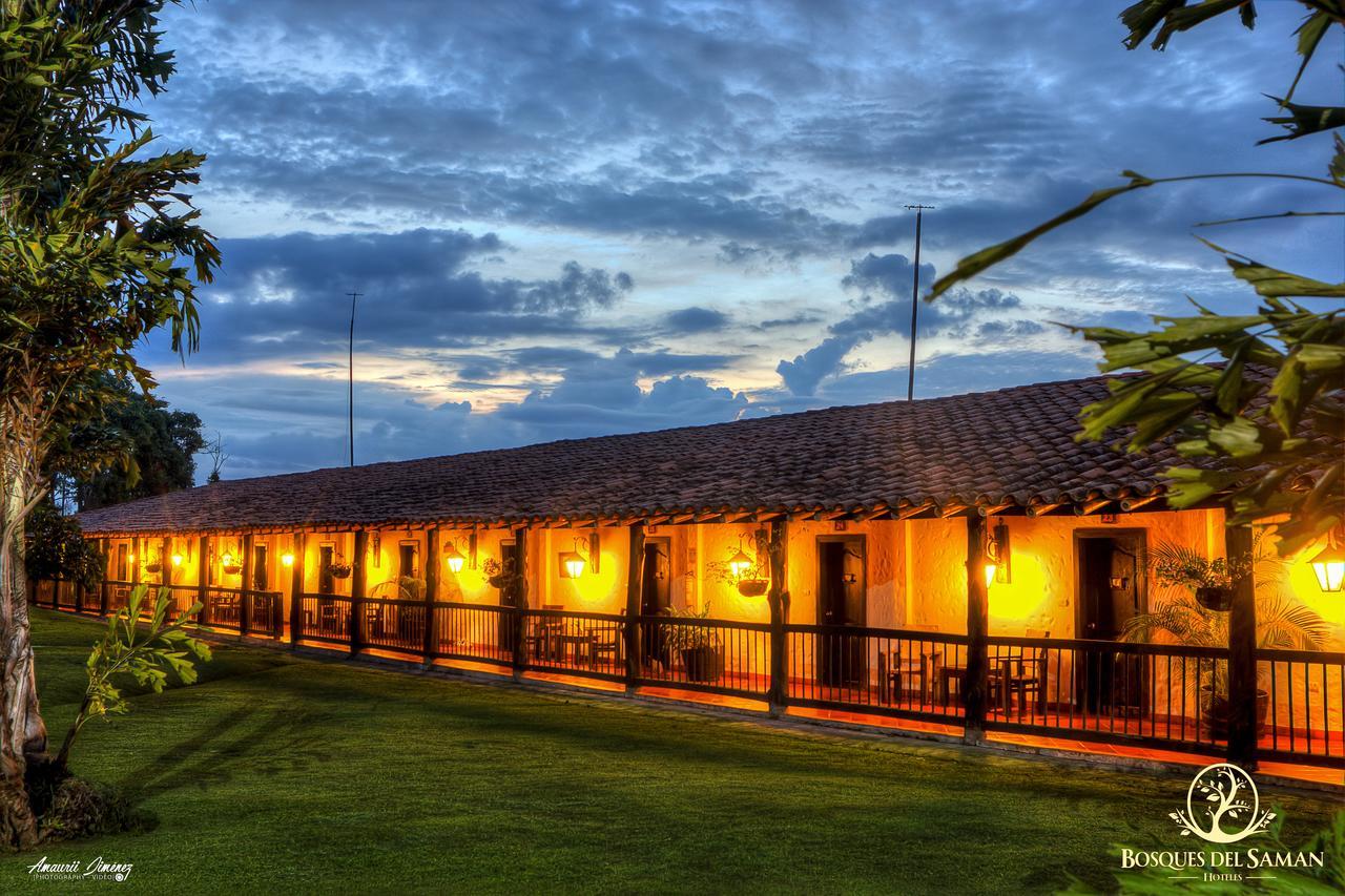 Hotel Bosques Del Saman Alcala 킴바야 외부 사진